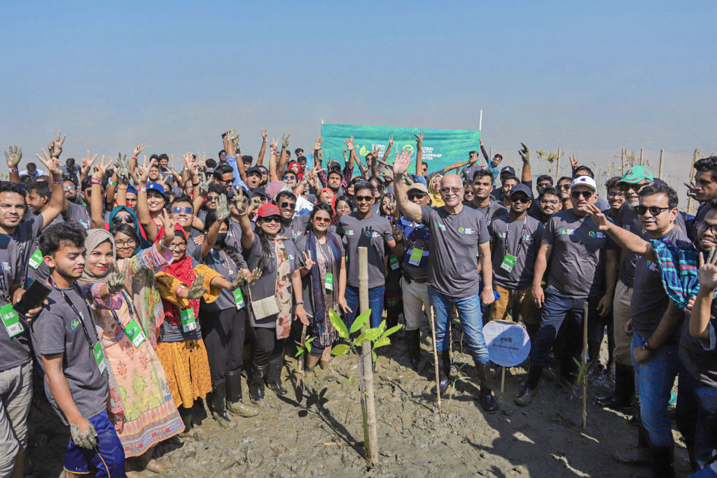 Youth working on climate project